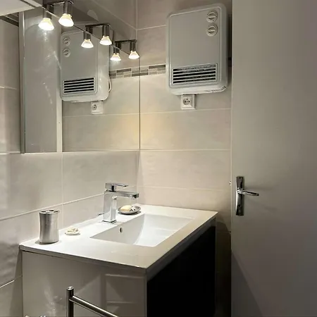 Apartment Confortable Avec Parking Proche Du Port - Fr-1-249-415